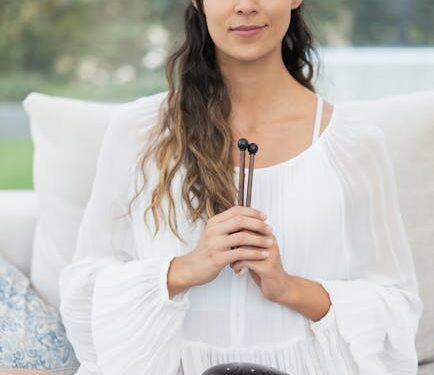 Unlock the Power of Your Voice: 5 Benefits of Chanting Meditation